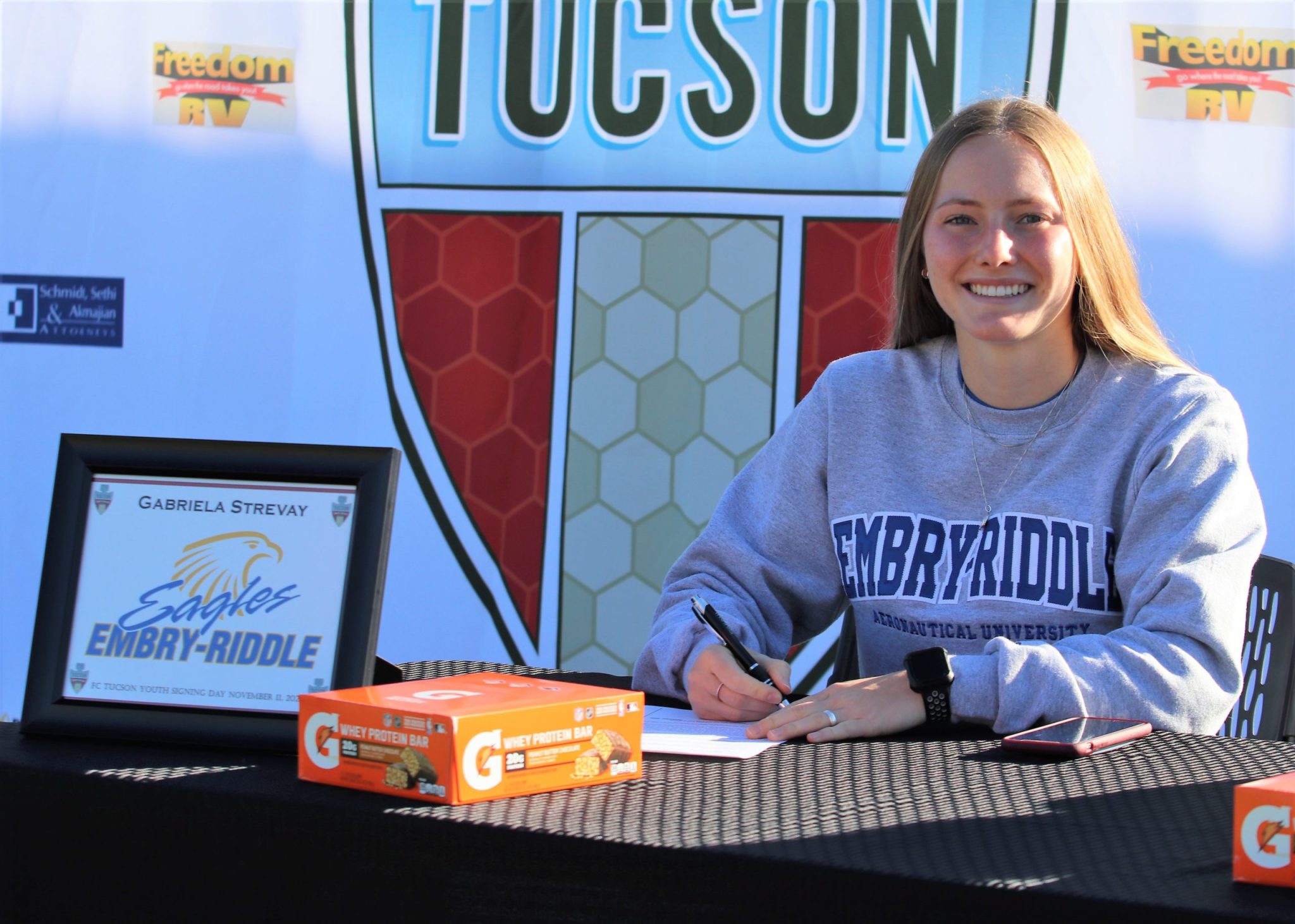 Signing Period Photos & Updates