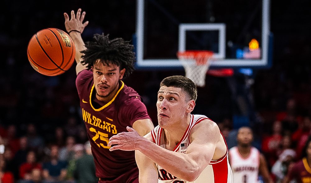 No. 1 Arizona stays hot in blowout win over Bethune-Cookman